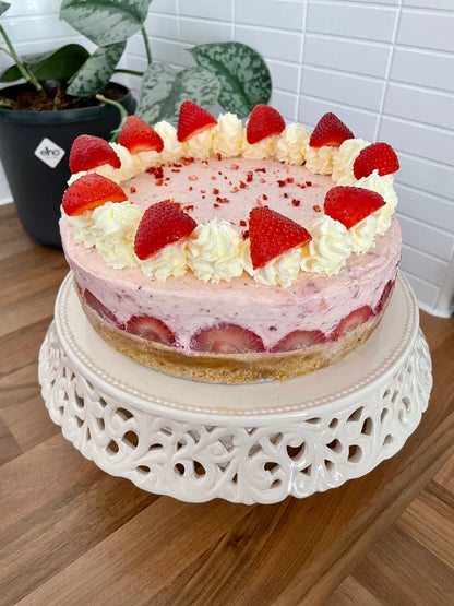 Vanilla & Fresh Strawberry Cheesecake